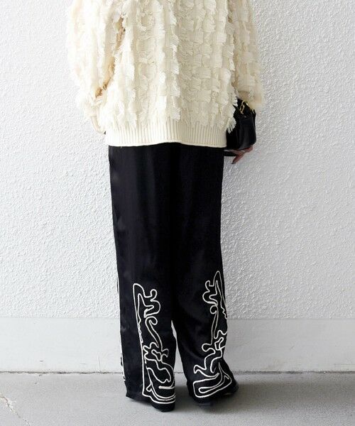 SHIPS / シップス その他パンツ | SHIPS any:〈洗濯機可能〉サテン 刺繍 ストレート イージー パンツ | 詳細5