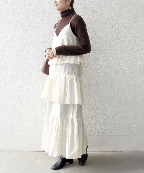 SHIPS / シップス ロング・マキシ丈ワンピース | bon_meur:〈洗濯機可能〉ロゴ エンブロイダリー ティアード キャミ ワンピース | 詳細3