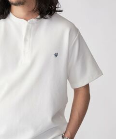 SHIPS / シップス Tシャツ | 【WEB限定】SHIPS: ワンポイント ロゴ バーズアイ ヘンリーネック Tシャツ 24SS