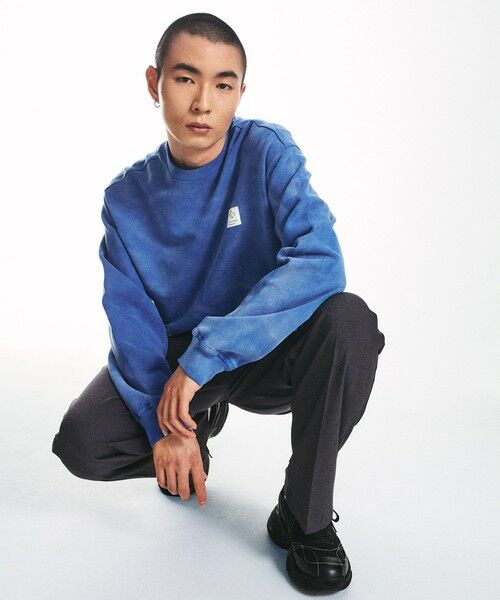 SHIPS / シップス スウェット | City Ambient Products: フロスト フェード スクエアロゴ スウェット(ブルー)