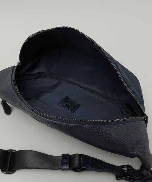 SHIPS / シップス メッセンジャーバッグ・ウエストポーチ | SHIPS: シュリンクレザー × ファブリック コンビ ウエスト バッグ (ボディバッグ) | 詳細13