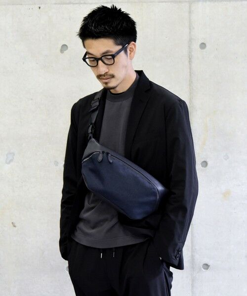 SHIPS / シップス メッセンジャーバッグ・ウエストポーチ | SHIPS: シュリンクレザー × ファブリック コンビ ウエスト バッグ (ボディバッグ) | 詳細4