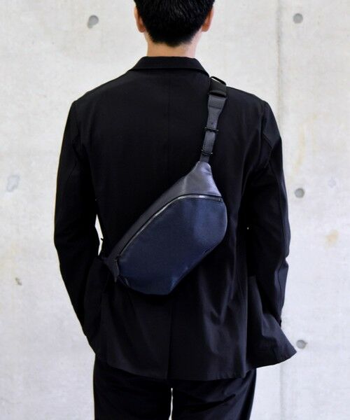 SHIPS / シップス メッセンジャーバッグ・ウエストポーチ | SHIPS: シュリンクレザー × ファブリック コンビ ウエスト バッグ (ボディバッグ) | 詳細5