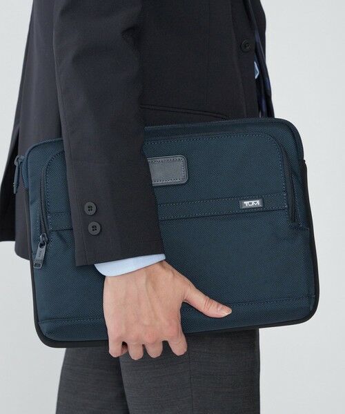 SHIPS / シップス リュック・バックパック | 【SHIPS別注】TUMI:ミディアム（PC13インチまで）・ラップトップ・カバー（ネイビー）