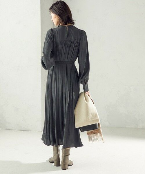 SHIPS / シップス ロング・マキシ丈ワンピース | 〈手洗い可能〉カッセン ギャザー ベルト付き 長袖 ワンピース | 詳細3