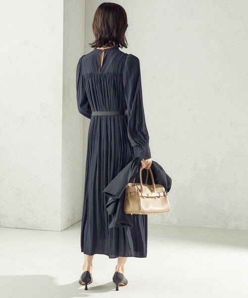 SHIPS / シップス ロング・マキシ丈ワンピース | 〈手洗い可能〉カッセン ギャザー ベルト付き 長袖 ワンピース | 詳細26