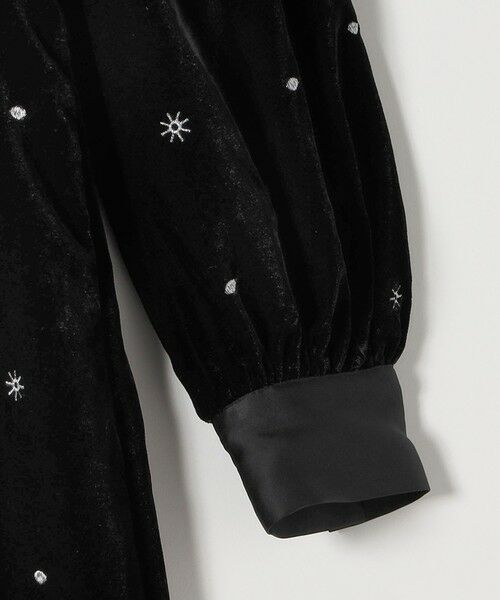 SHIPS / シップス ロング・マキシ丈ワンピース | SHIPS any:〈手洗い可能〉ポリエステル ベロア 刺繍 タック フレア ワンピース | 詳細10