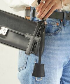 SHIPS / シップス キーホルダー・ストラップ | 《予約》George Cinq:イニシャル チャーム（ブラック）