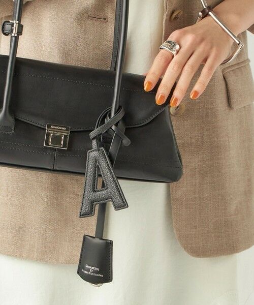 SHIPS / シップス キーホルダー・ストラップ | 《予約》George Cinq:イニシャル チャーム（ブラック）（A）