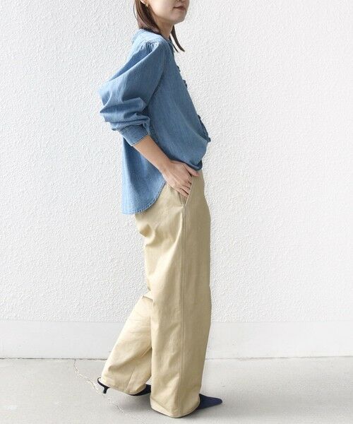 SHIPS / シップス シャツ・ブラウス | 《予約》【WEB限定】〈洗濯機可能〉ライトオンス フリル デニム シャツ | 詳細4