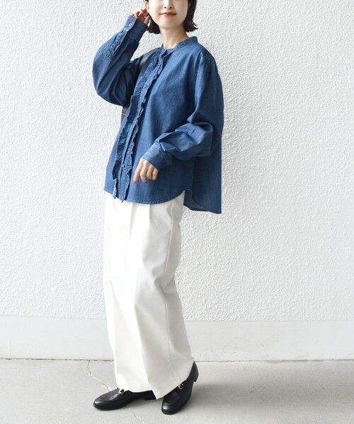 SHIPS / シップス シャツ・ブラウス | 《予約》【WEB限定】〈洗濯機可能〉ライトオンス フリル デニム シャツ | 詳細20