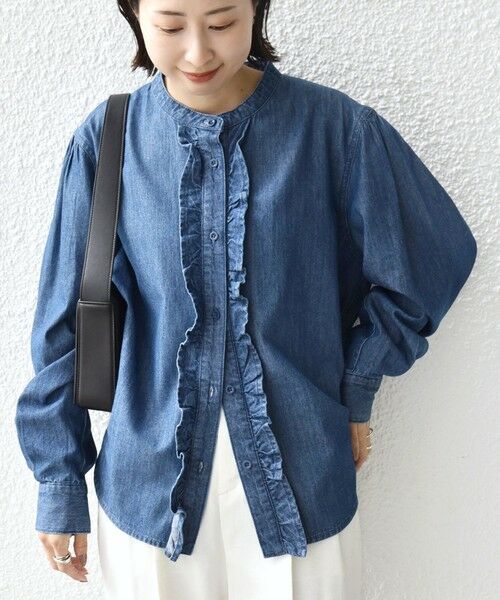 SHIPS / シップス シャツ・ブラウス | 《予約》【WEB限定】〈洗濯機可能〉ライトオンス フリル デニム シャツ | 詳細23