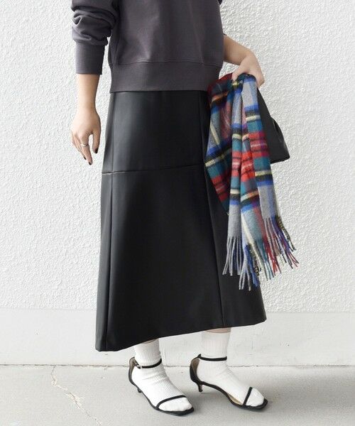 SHIPS / シップス ミニ・ひざ丈スカート | 〈手洗い可能〉合成皮革 ウエスト ゴム スカート | 詳細8