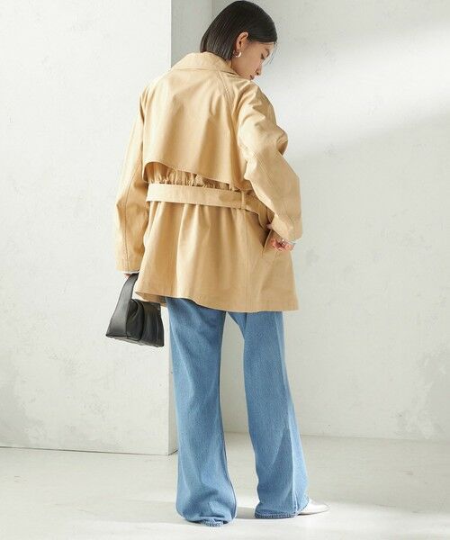 SHIPS / シップス トレンチコート | 《予約》〈撥水加工〉バック ギャザー ドロスト ミディ丈 トレンチ | 詳細3
