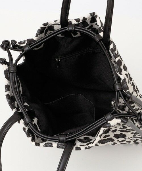 SHIPS / シップス トートバッグ | 《予約》quaranciel: 2way アニマル パイピング 巾着 トートバッグ（A4対応） | 詳細13