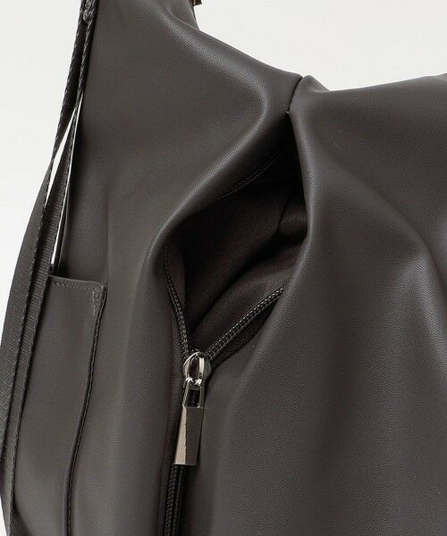 SHIPS / シップス トートバッグ | 《予約》quaranciel: 3way ポケット ジップ トート（A4対応） | 詳細17