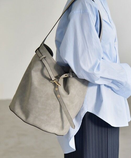 SHIPS / シップス トートバッグ | 《予約》quaranciel: ワンハンドル ベルトデザイン トート バッグ | 詳細2