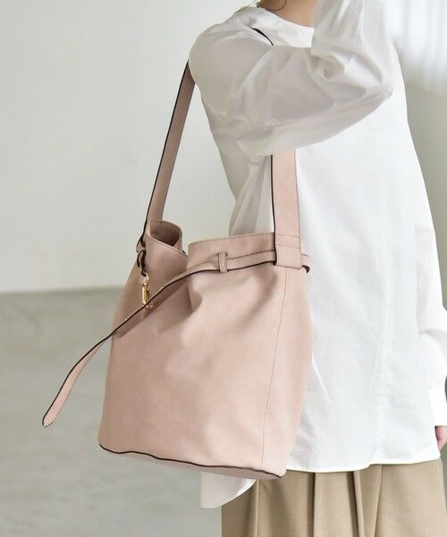 SHIPS / シップス トートバッグ | 《予約》quaranciel: ワンハンドル ベルトデザイン トート バッグ | 詳細9
