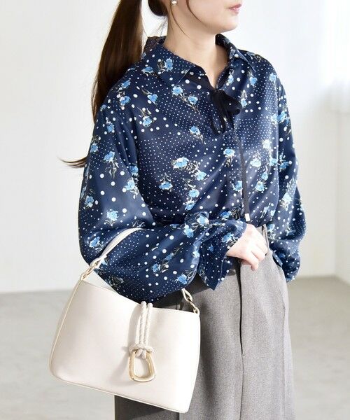 SHIPS / シップス シャツ・ブラウス | 《予約》quaranciel:〈洗濯機可能〉ドット フラワープリント リボンタイ シャツ | 詳細12