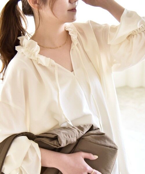 SHIPS / シップス シャツ・ブラウス | 《予約》quaranciel:〈洗濯機可能〉フリルカラー リボン ロングスリーブ ブラウス | 詳細3