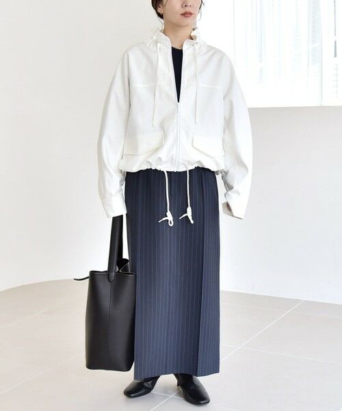 SHIPS / シップス ブルゾン | 《予約》quaranciel:〈手洗い可能〉ギャザー スタンドカラー ドロスト ショート ブルゾン | 詳細1