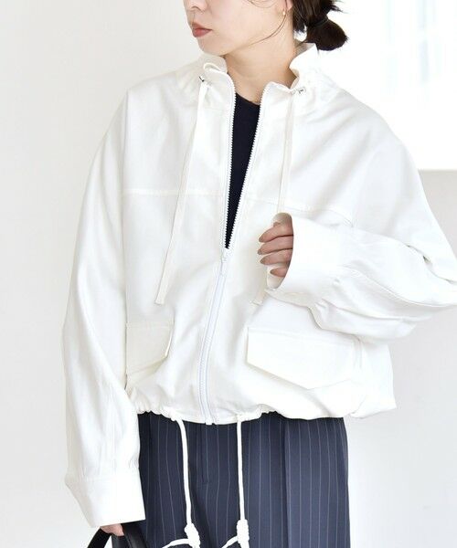 SHIPS / シップス ブルゾン | 《予約》quaranciel:〈手洗い可能〉ギャザー スタンドカラー ドロスト ショート ブルゾン | 詳細5