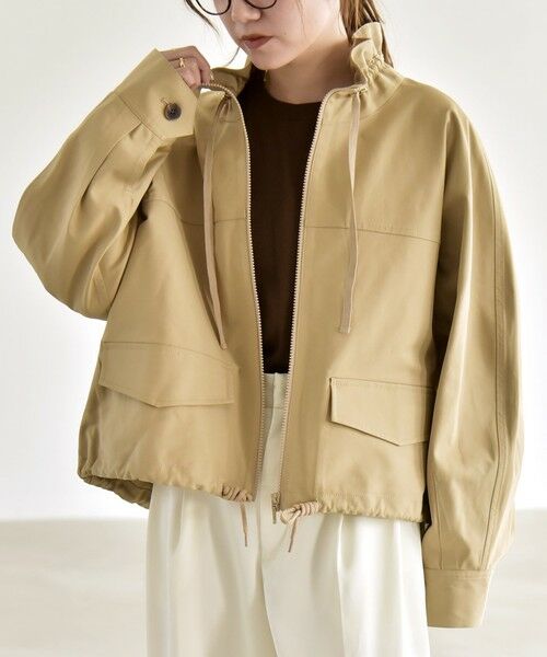 SHIPS / シップス ブルゾン | 《予約》quaranciel:〈手洗い可能〉ギャザー スタンドカラー ドロスト ショート ブルゾン | 詳細18