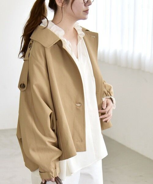 SHIPS / シップス トレンチコート | 《予約》quaranciel: ドルマンスリーブ ショート トレンチ コート | 詳細4