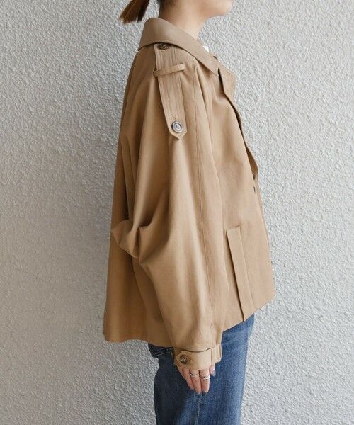 SHIPS / シップス トレンチコート | quaranciel: ドルマンスリーブ ショート トレンチ コート | 詳細22