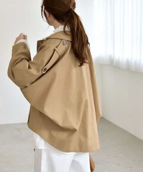 SHIPS / シップス トレンチコート | 《予約》quaranciel: ドルマンスリーブ ショート トレンチ コート | 詳細7