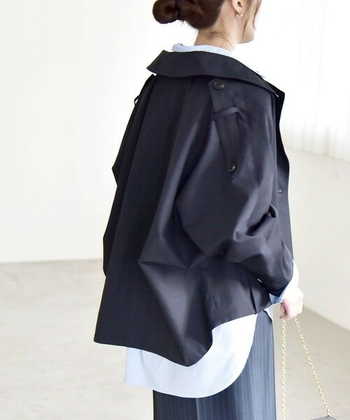 SHIPS / シップス トレンチコート | 《予約》quaranciel: ドルマンスリーブ ショート トレンチ コート | 詳細16