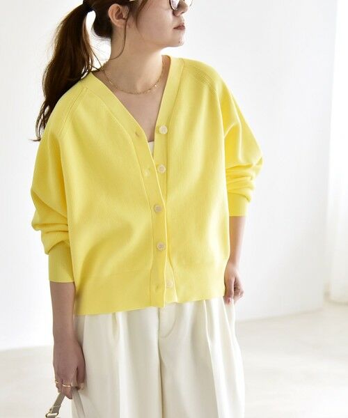 SHIPS / シップス カーディガン・ボレロ | 《予約》quaranciel:〈手洗い可能〉アゼ Vネック コンパクト ニット カーディガン（イエロー）