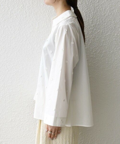 SHIPS / シップス シャツ・ブラウス | 《予約》SHIPS any:〈洗濯機可能〉フラワー モチーフ Aライン スキッパー シャツ ブラウス | 詳細17