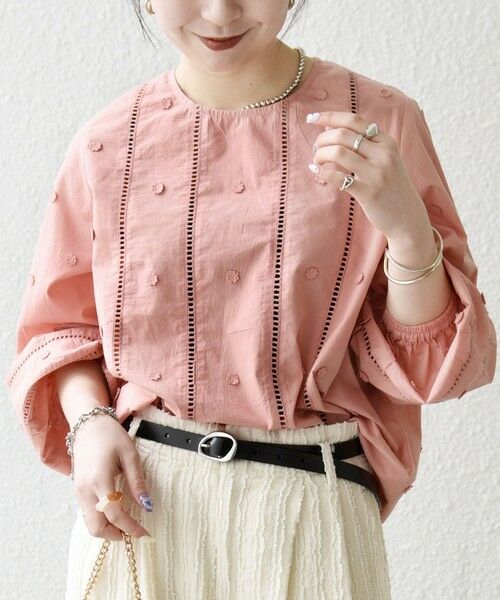 SHIPS / シップス シャツ・ブラウス | 《予約》【WEB限定】SHIPS any:〈洗濯機可能〉フラワー モチーフ ハシゴレース クルーネック ブラウス（ピンク）