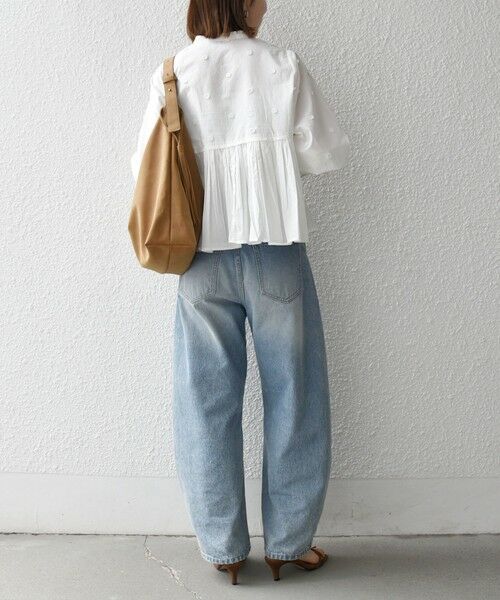 SHIPS / シップス シャツ・ブラウス | 《予約》【WEB限定】SHIPS any:〈洗濯機可能〉フラワー モチーフ ペプラム ギャザー シャツ ブラウス | 詳細2