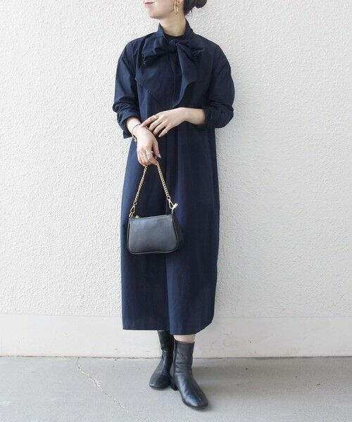 SHIPS / シップス ロング・マキシ丈ワンピース | 《予約》SHIPS any:〈洗濯機可能〉タイプライター ボウタイ リボン シャツ ワンピース（ネイビー）