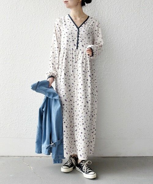 SHIPS / シップス ロング・マキシ丈ワンピース | 《予約》SHIPS any:〈洗濯機可能〉フラワー プリント ウエストギャザー Vネック ワンピース | 詳細1
