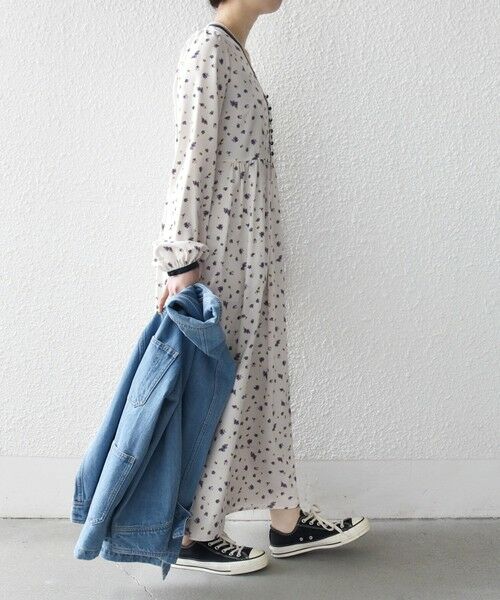SHIPS / シップス ロング・マキシ丈ワンピース | 《予約》SHIPS any:〈洗濯機可能〉フラワー プリント ウエストギャザー Vネック ワンピース | 詳細4