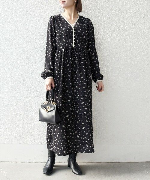 SHIPS / シップス ロング・マキシ丈ワンピース | 《予約》SHIPS any:〈洗濯機可能〉フラワー プリント ウエストギャザー Vネック ワンピース | 詳細21