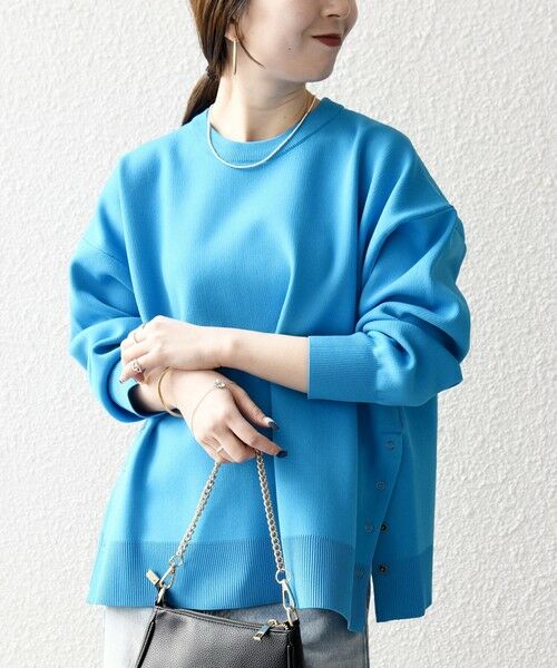 SHIPS / シップス ニット・セーター | 《予約》SHIPS any:〈手洗い可能〉サイドスリット クルーネック ルーズ プルオーバー(ライトブルー)