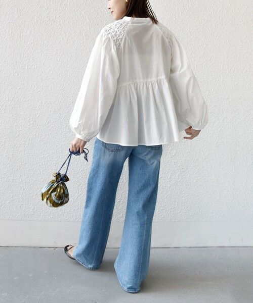 SHIPS / シップス シャツ・ブラウス | 《予約》【WEB限定】〈手洗い可能〉ショルダー 刺繍 タック ブラウス | 詳細3