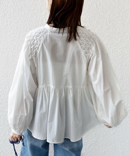 SHIPS / シップス シャツ・ブラウス | 《予約》【WEB限定】〈手洗い可能〉ショルダー 刺繍 タック ブラウス | 詳細8