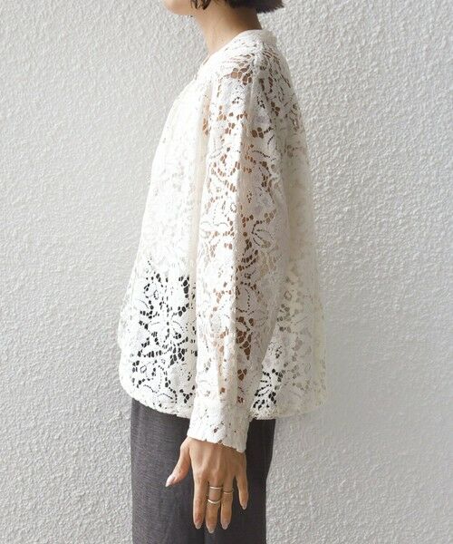 SHIPS / シップス シャツ・ブラウス | 《予約》〈手洗い可能〉裾 ドロスト レース ブラウス | 詳細13