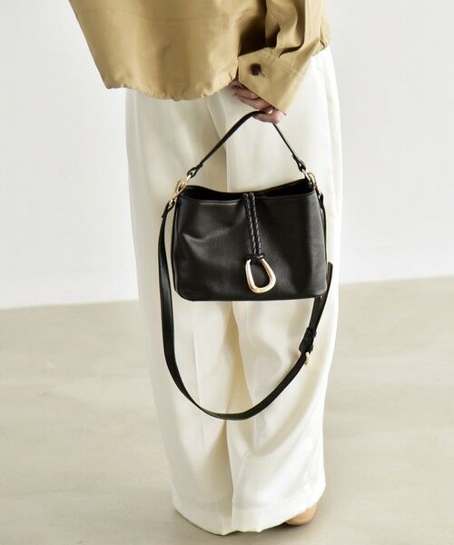 SHIPS / シップス ショルダーバッグ | 《予約》quaranciel: 2way バックル スクエア ショルダー バッグ | 詳細8