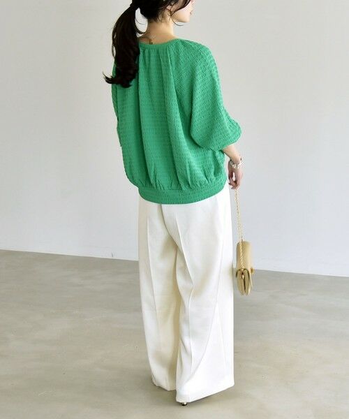 SHIPS / シップス シャツ・ブラウス | 《予約》quaranciel:〈洗濯機可能〉ジャカード ボリュームスリーブ クルーネック ブラウス | 詳細15