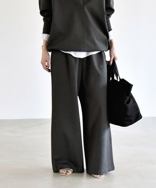 SHIPS / シップス ショート・ハーフ・半端丈パンツ | quaranciel:〈洗濯機可能〉ライト ポンチ ロゴ刺繍 スウェット パンツ | 詳細26