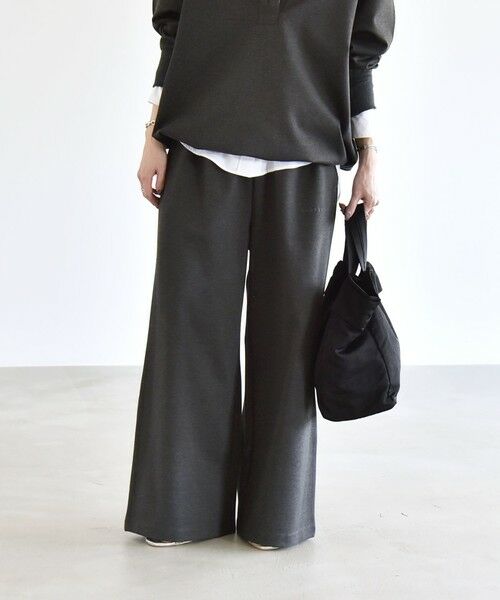 SHIPS / シップス ショート・ハーフ・半端丈パンツ | quaranciel:〈洗濯機可能〉ライト ポンチ ロゴ刺繍 スウェット パンツ | 詳細27