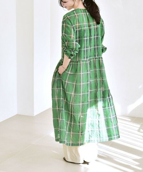 SHIPS / シップス ロング・マキシ丈ワンピース | quaranciel:〈手洗い可能〉シアー チェック クルーネック ギャザー ワンピース | 詳細6