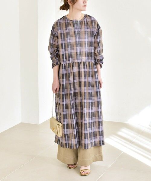 SHIPS / シップス ロング・マキシ丈ワンピース | 《予約》quaranciel:〈手洗い可能〉シアー ギャザー チェック ロング ワンピース | 詳細7