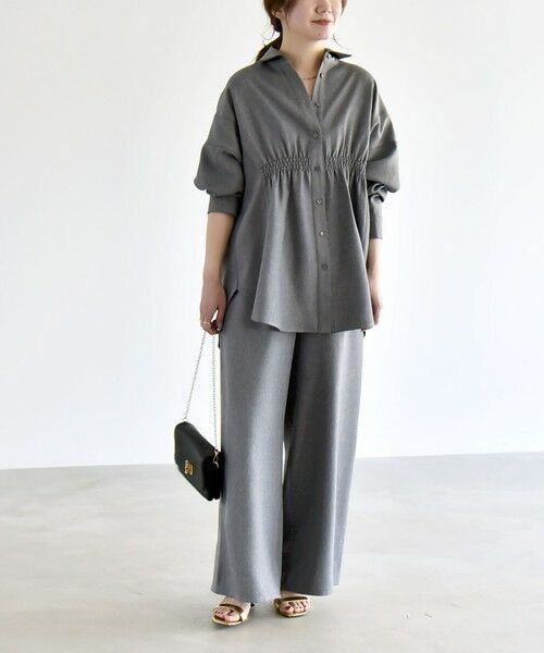 SHIPS / シップス サロペット・オールインワン | 《予約》quaranciel:〈洗濯機可能〉ギャザー シャツ & イージー パンツ セットアップ | 詳細8